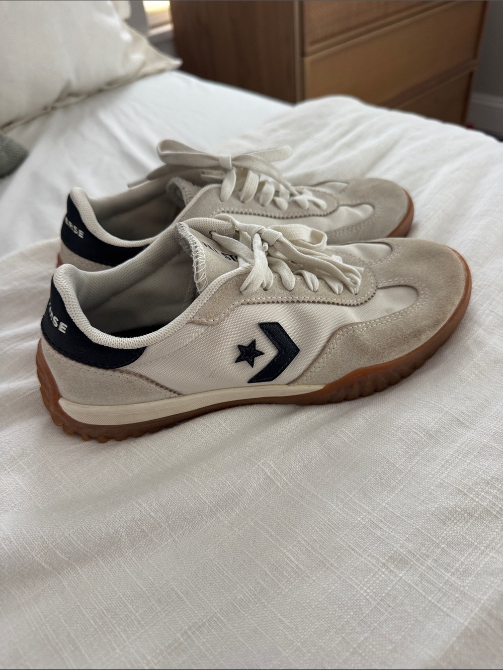 Converse Run Star Trainer Low-Top Sneaker - Egret / Black / Honey